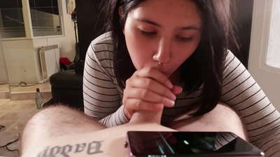 Задиркујем своју полусестру док гледа Дизни (Сперма)